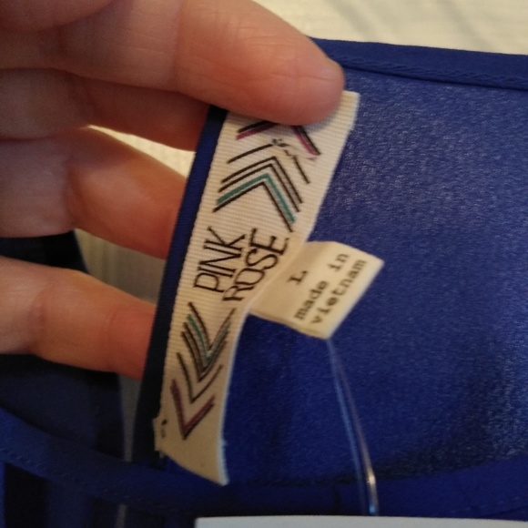 Sleeveless blouse - Picture 6 of 6